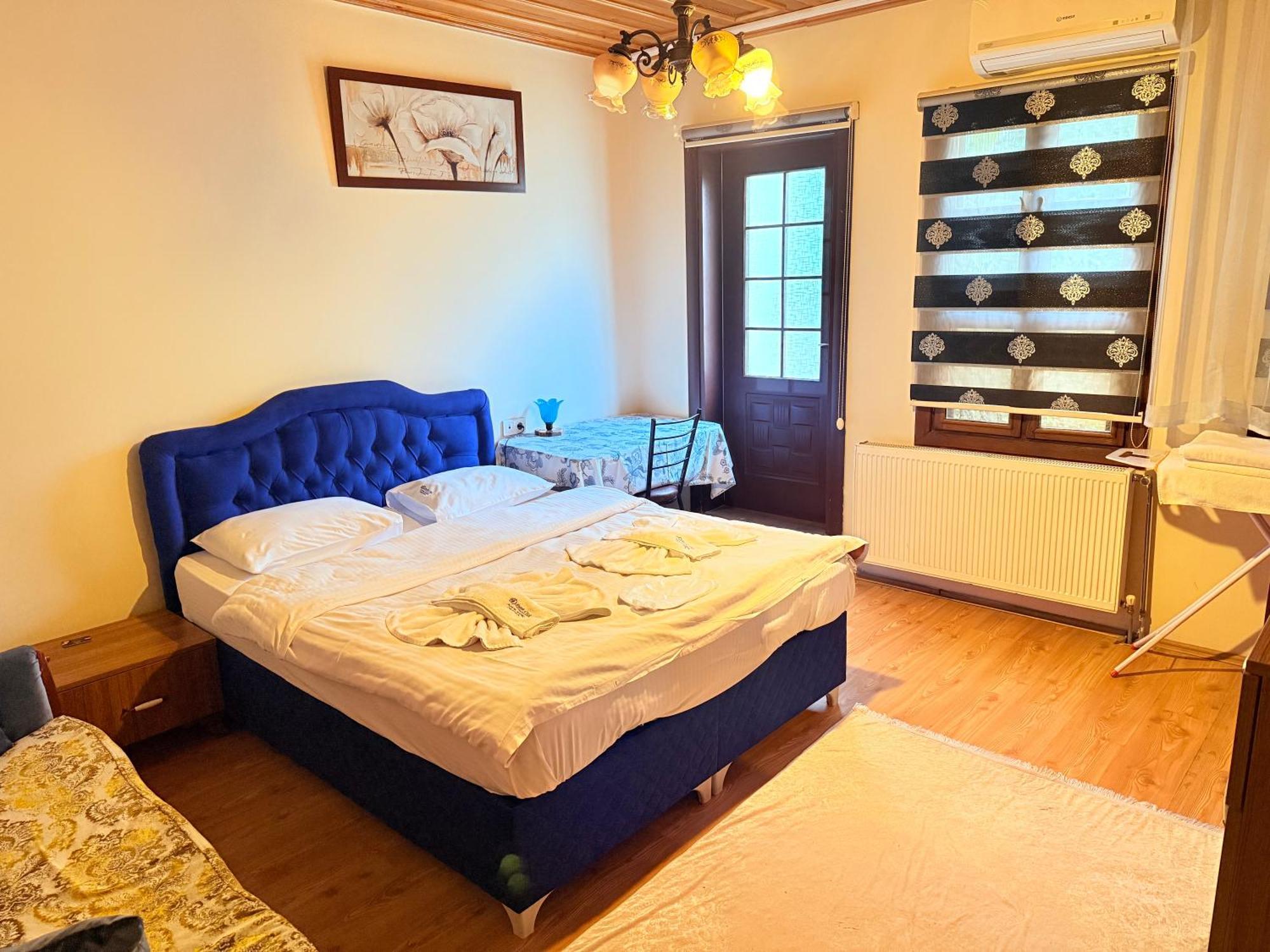 Oez Butik Otel Antik Kent Myrleia Mudanya Extérieur photo